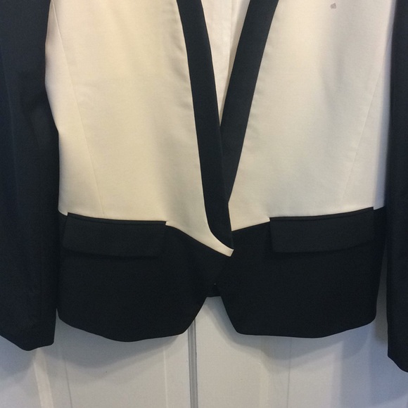 Tibi  Tuxedo Jacket Size 8 - Picture 4 of 7